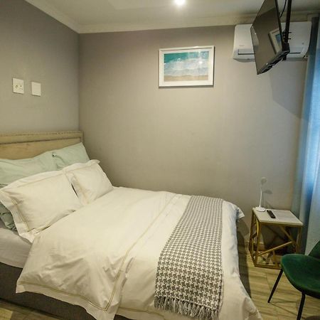 Cozier Glitz Villa Kaapstad Buitenkant foto