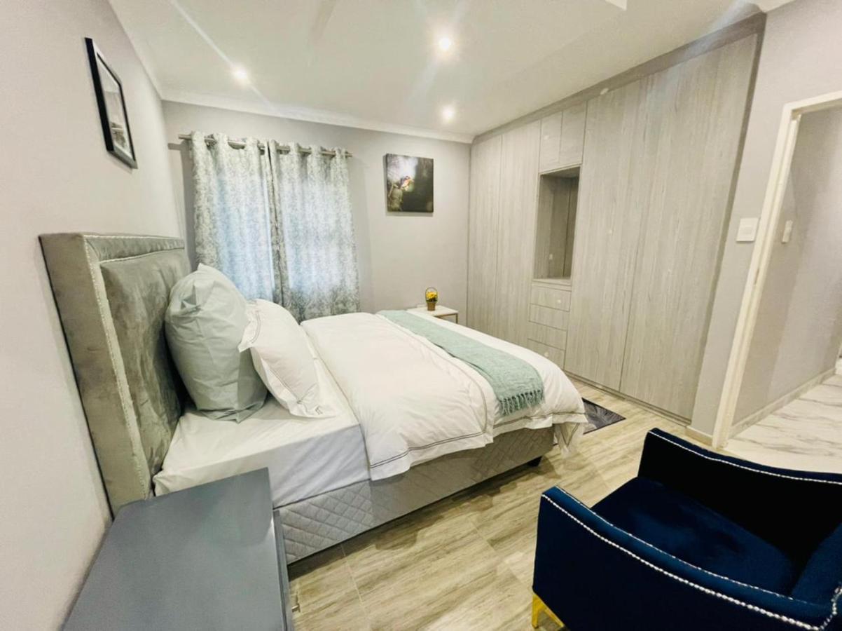 Cozier Glitz Villa Kaapstad Buitenkant foto