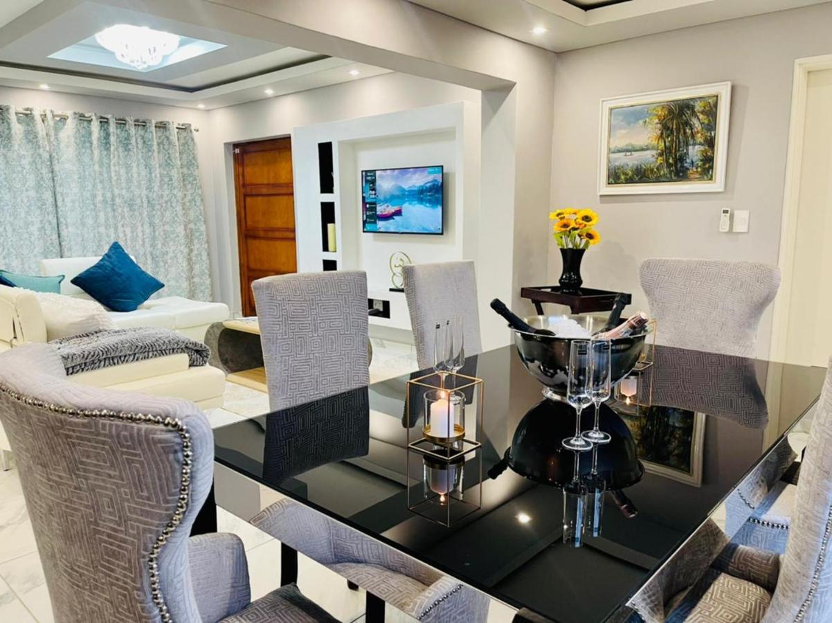 Cozier Glitz Villa Kaapstad Buitenkant foto