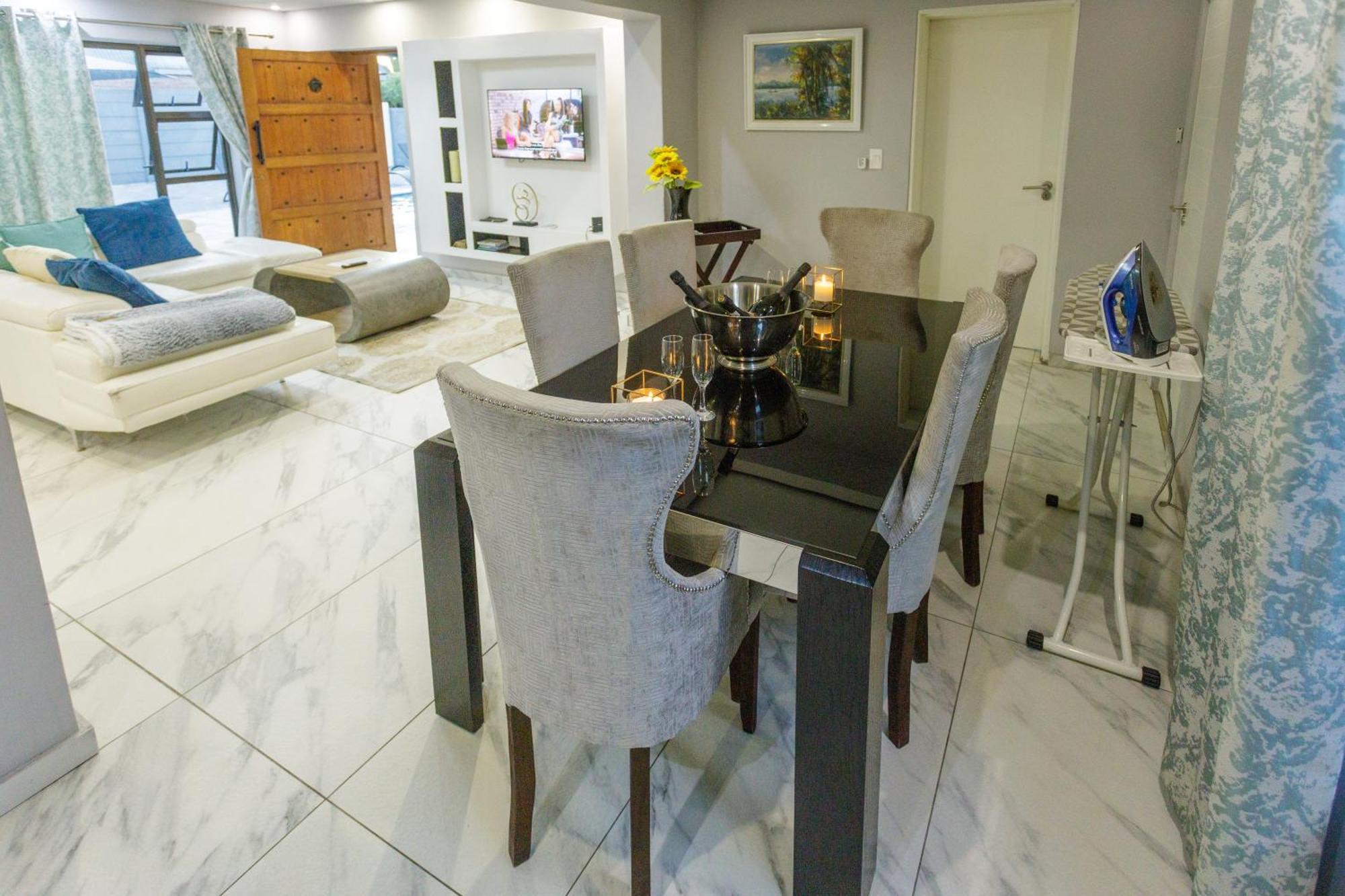 Cozier Glitz Villa Kaapstad Buitenkant foto